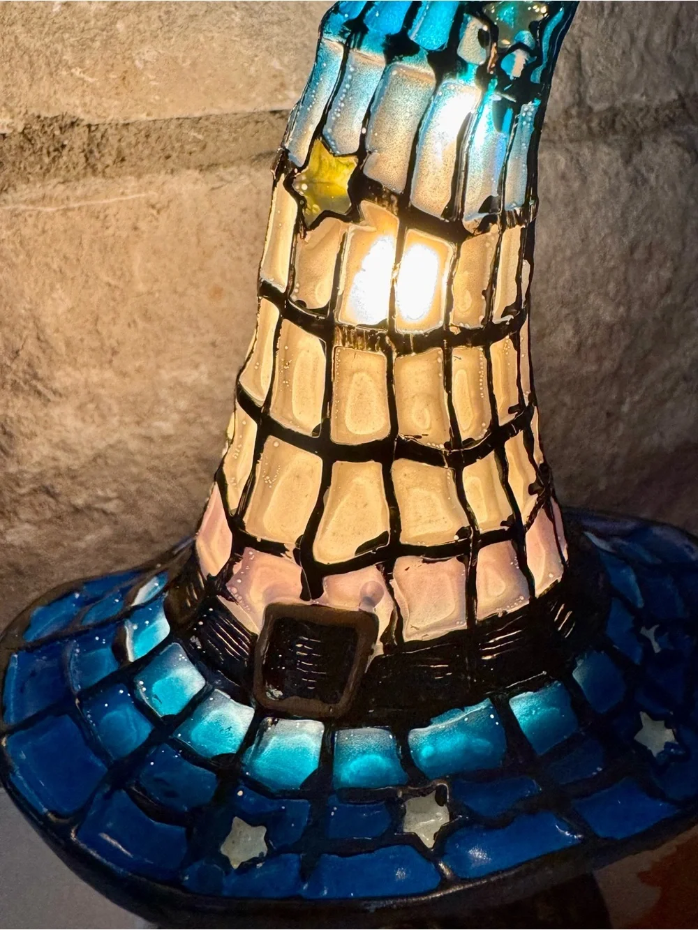 New Halloween RESIN Blue Witch’s Hat w/ Stars USB Warm White Night Light Lamp 7”